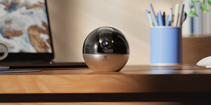 Eemalt juhtitav Wi-Fi pöördkaamera EZVIZ E6 5MP